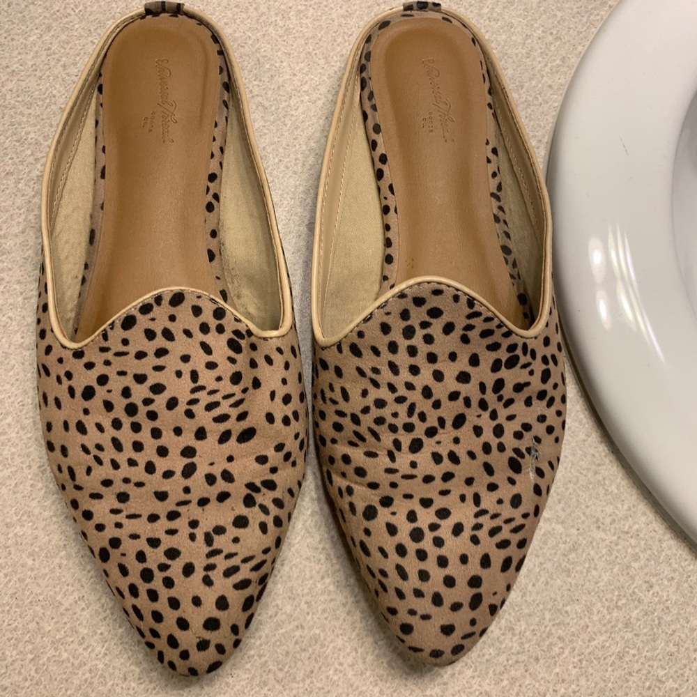 Leopard flats